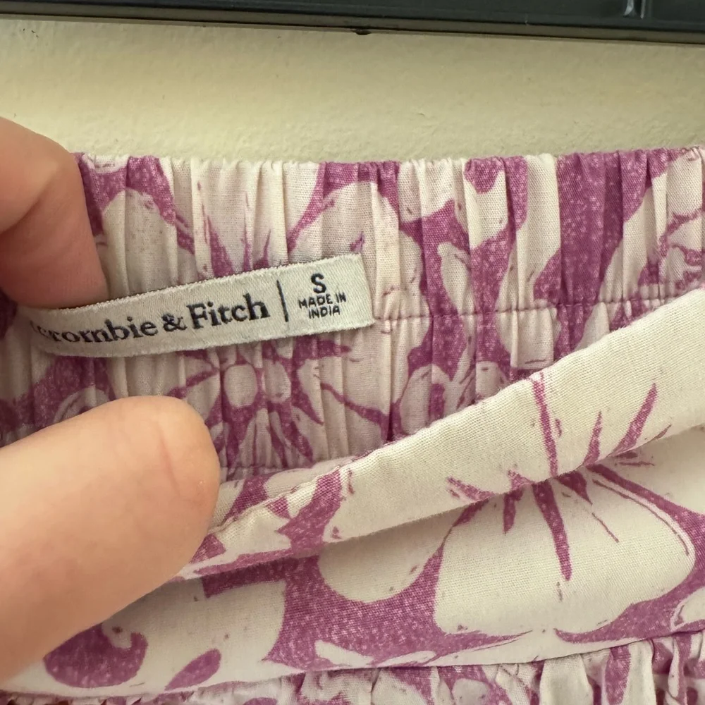 Abercrombie & Fitch Pink and White Floral Maxi Skirt